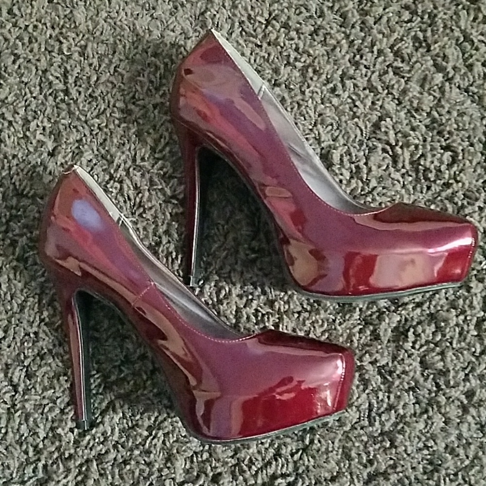 Steve Madden platform heels